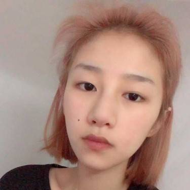 耳软骨隆鼻