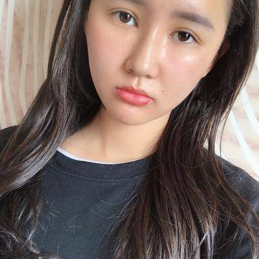 胶原蛋白丰额头