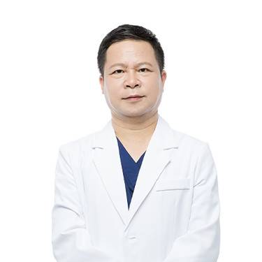 李雯