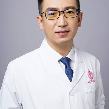 李寅