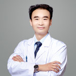 王新杰