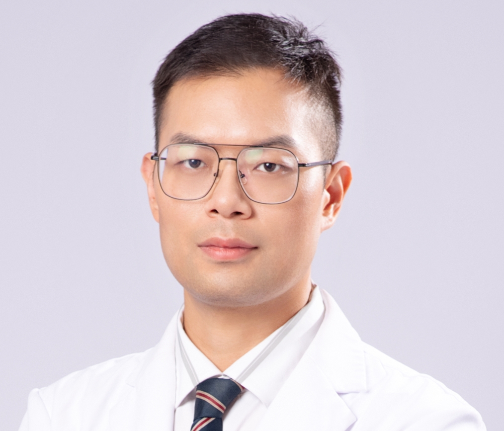 杨奕旭医生